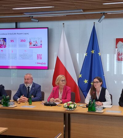 Wszystkie ręce na pokład, aby zwiększyć liczbę Polek wykonujących mammografię