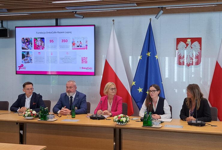 Wszystkie ręce na pokład, aby zwiększyć liczbę Polek wykonujących mammografię