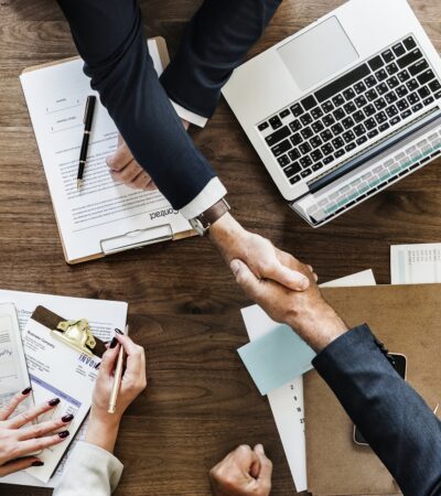 Negocjacje bez planu? To jak granie w ruletkę. Mogą kosztować nawet 60 proc. potencjalnych zysków