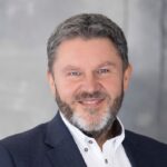 To my stworzyliśmy generację Z. Dlaczego nadmierna opiekuńczość to przemoc?