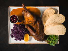 DREVNY KOCUR DEBIUTUJE W STOLICY – AUTENTYCZNA CZESKA KUCHNIA W SERCU WARSZAWY