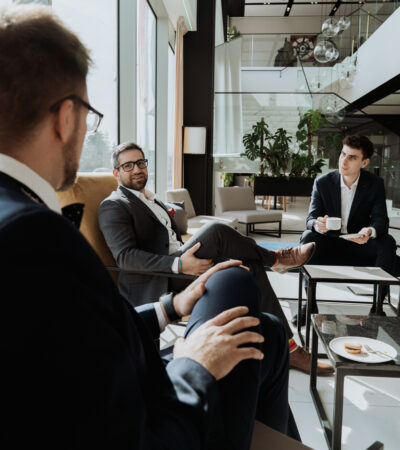 Hotel jako przestrzeń spotkań. Jak zmienia się rola hoteli w świecie konferencji i wydarzeń biznesowych?
