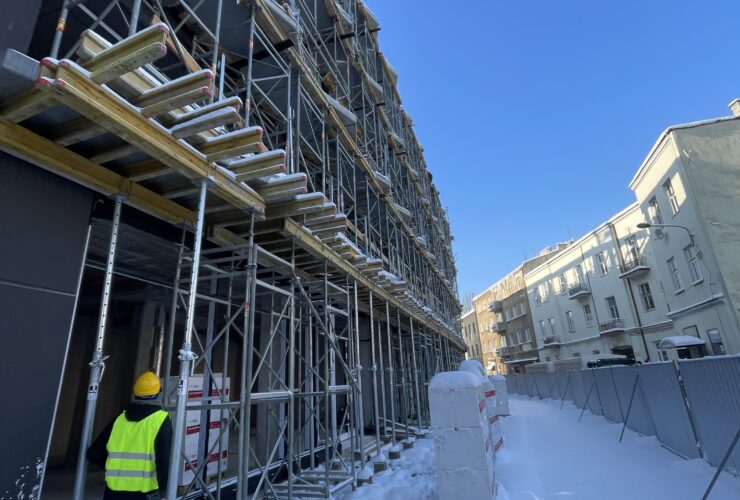 Zima nie dyktuje już warunków. Jak prefabrykacja zmienia oblicze nowoczesnego budownictwa?