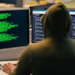 https://webgazeta.pl/falszywy-glos-prawdziwe-straty-nowa-era-cyberatakow/