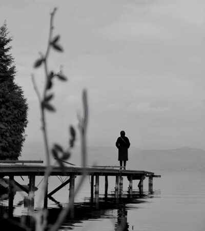 samotnosc-w-tlumie-dlaczego-studenci-czuja-sie-coraz-bardziej-samotni-i-jak-temu-zapobiec